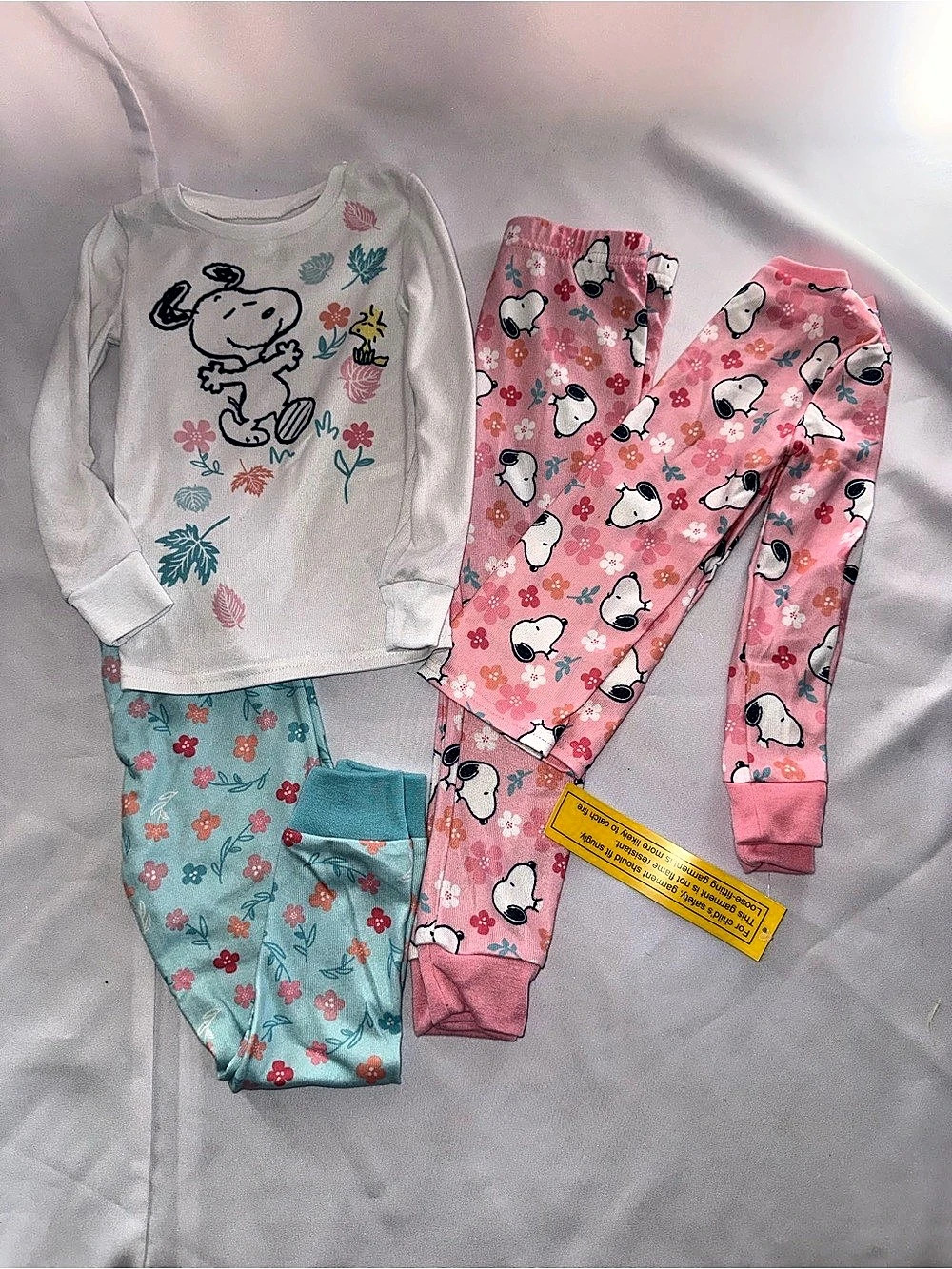 Peanuts Snoopy pajama set Floral Pajama Set in Pink & Blue Size 4T